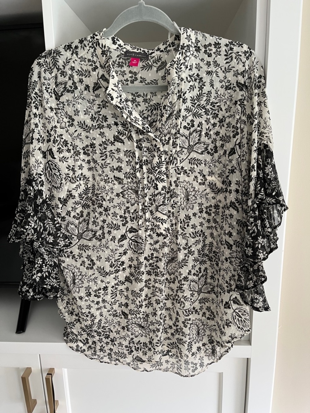 Vince Camuto Black and White Floral Button-Front Blouse
